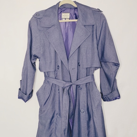 Jackets & Blazers - Vintage 90’s long trench coat with belt